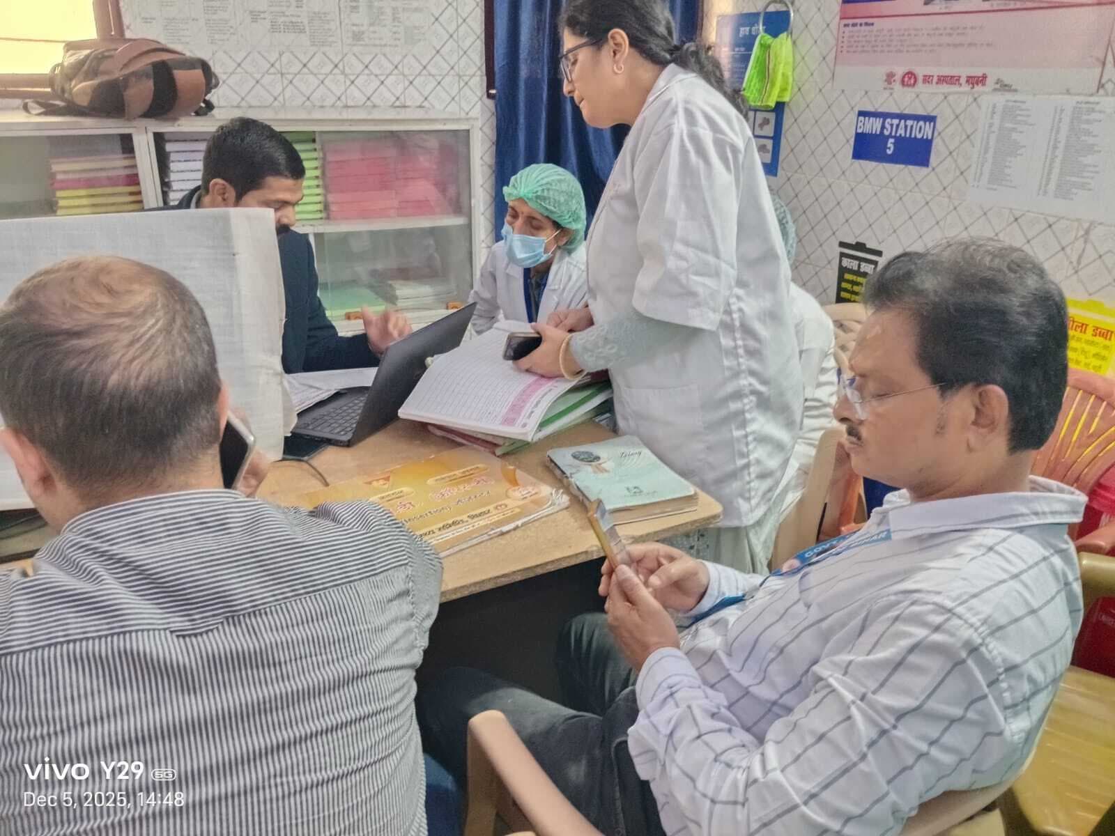 Madhubani News : टीम ने सदर अस्पताल का लिया जायजा