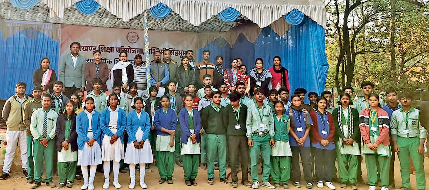 Chaibasa News : बच्चों में दिखी नये अविष्कार की जिज्ञासा