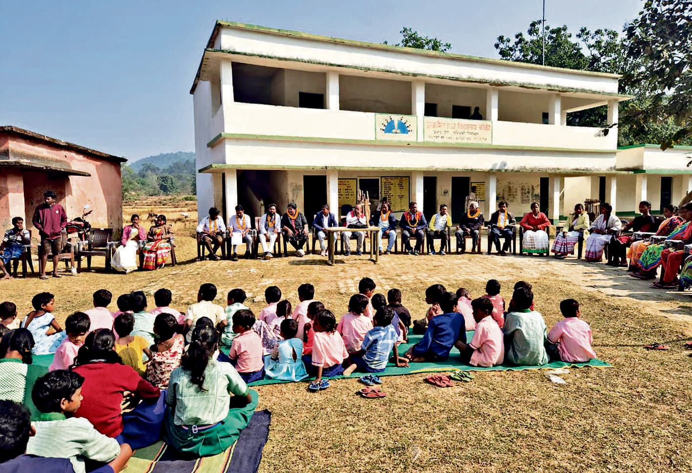 Chaibasa News : हमारी सांस्कृतिक पहचान  है वारंगक्षिति लिपि : सुमित