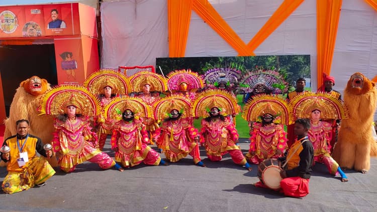 East Singhbhum News : दिघी भुला के बच्चे राष्ट्रीय बालरंग महोत्सव के चैंपियन