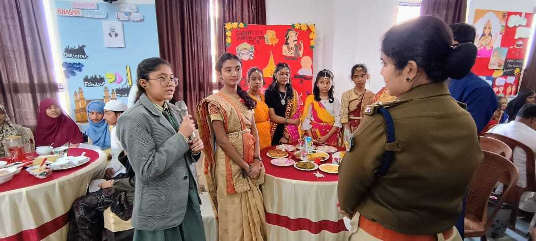 भारत एक बहुभाषी देश है, पर हमें अपने मातृभाषा को नहीं भूलना चाहिए : एसपी