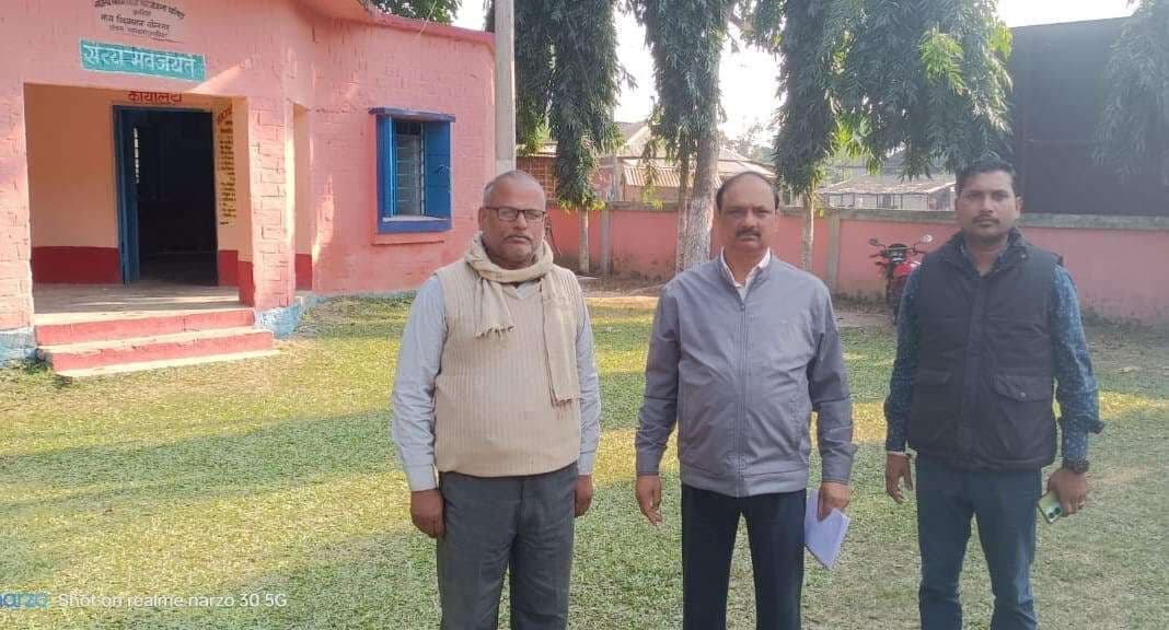 मवि बीरनगर में अनियमितता का उजागर