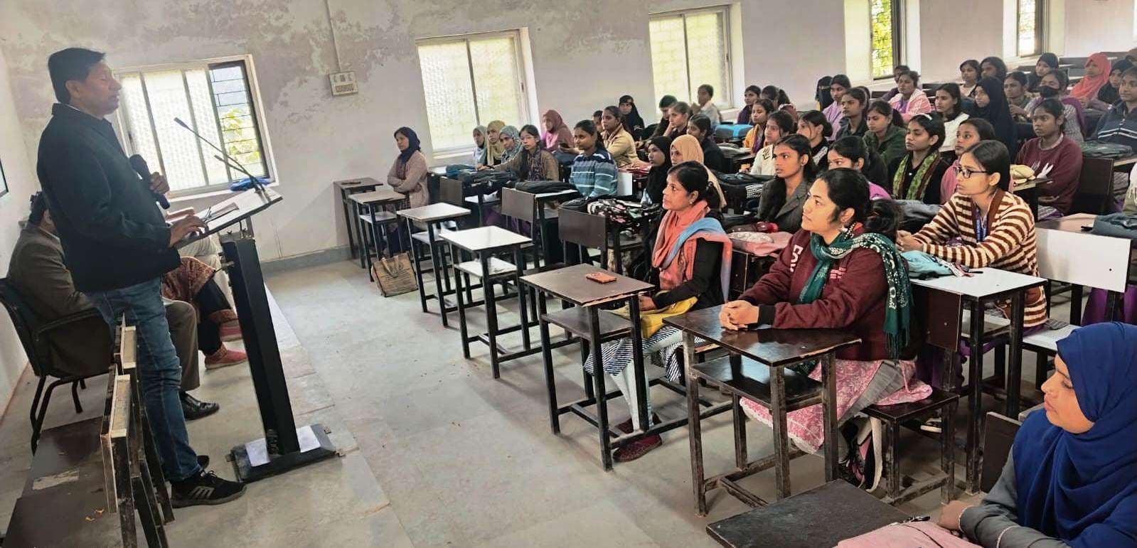 डॉ आंबेडकर ने देश के संविधान में स्वतंत्रता, समानता, न्याय की अवधारणा को किया मजबूत