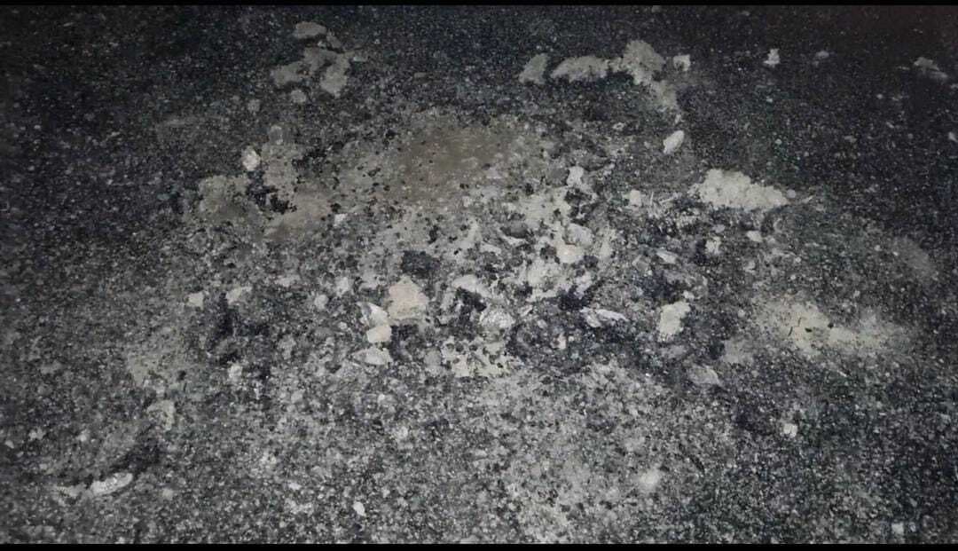 चक पंचायत में गुणवत्ता की अनदेखी आरोप लगा ग्रामीणों ने रोका सड़क निर्माण