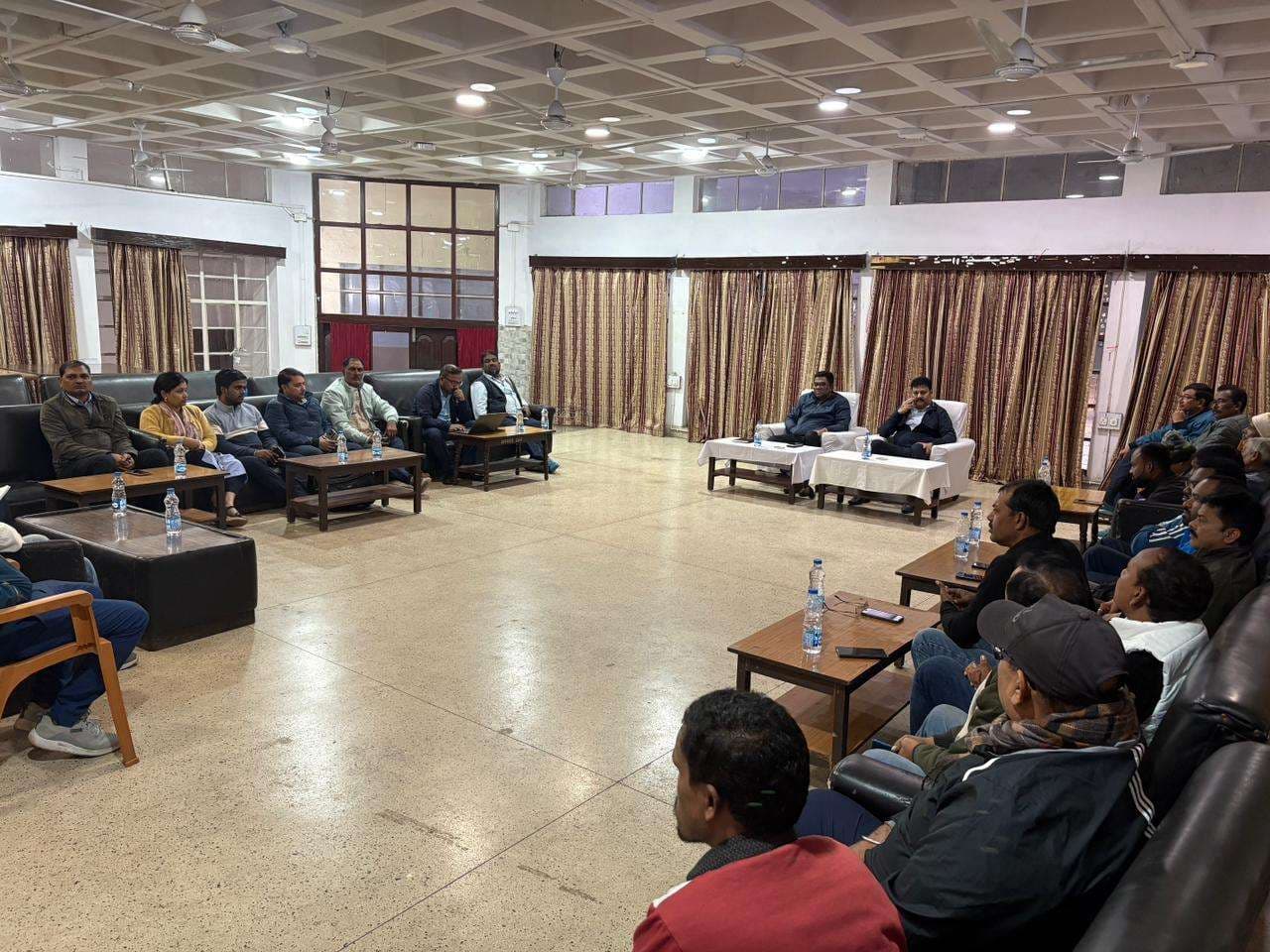 दयनीय होने के कारण संडे में की जा रही कटौती : कार्मिक प्रबंधक