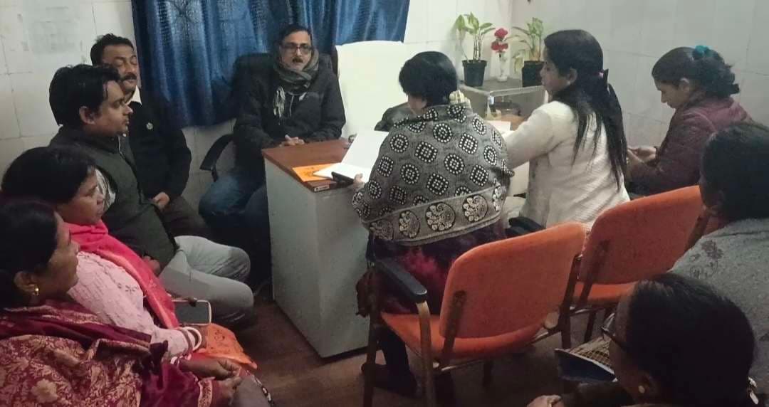 क्षेत्र में चल रहे स्वास्थ्य योजनाओं को धरातल पर उतारें