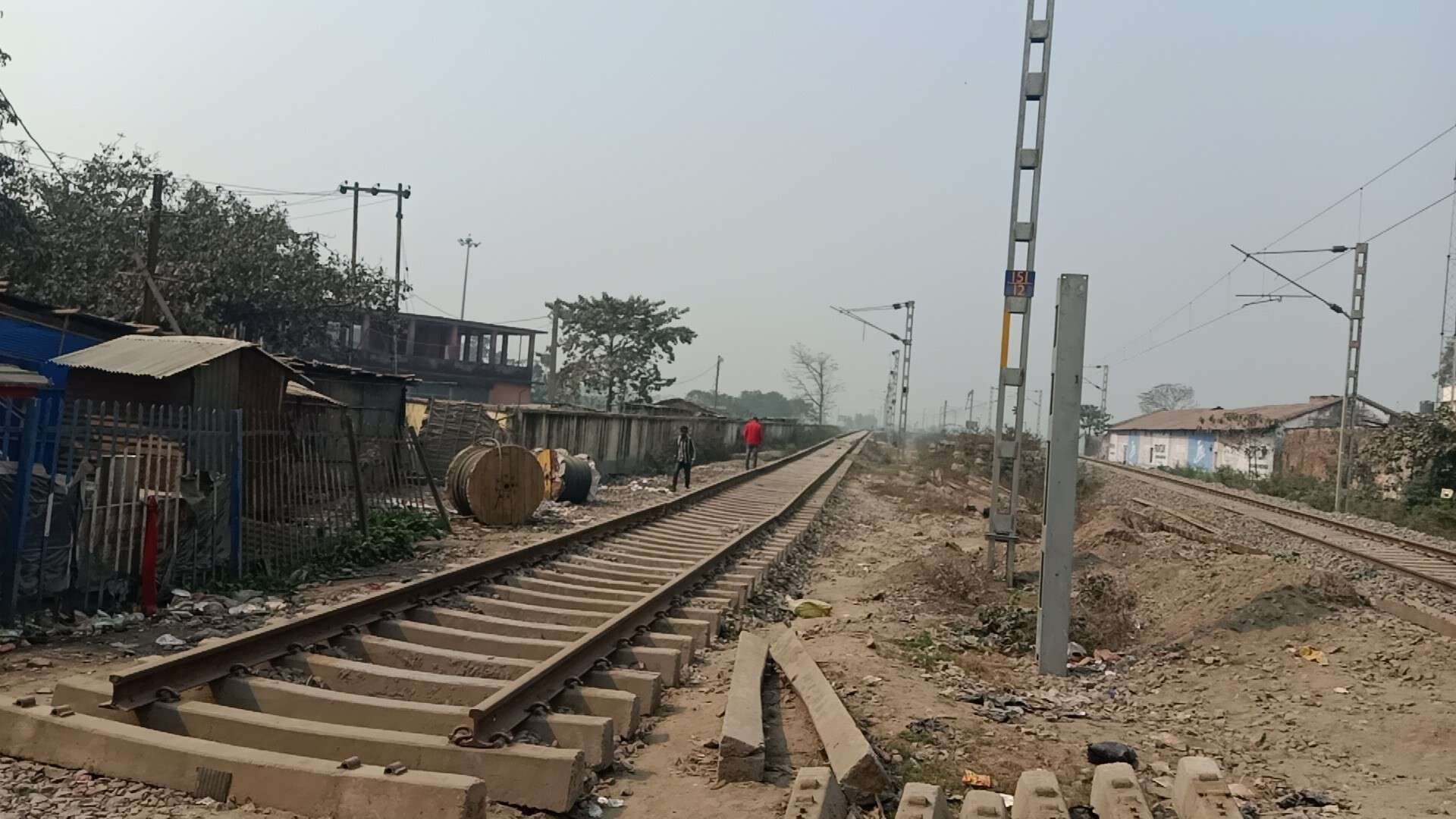 रेलवे ट्रैक को जोड़ने का कार्य अधूरा