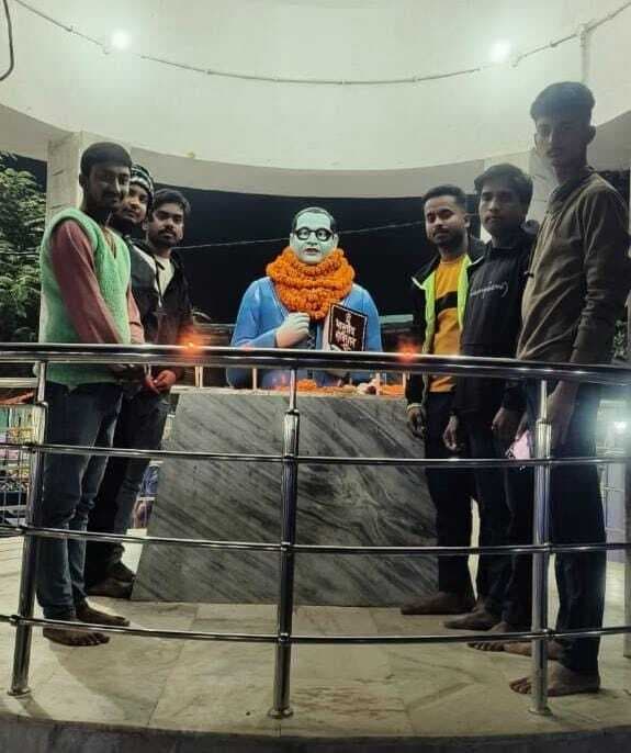 परिनिर्वाण : अभाविप नगर इकाई के कार्यकर्ताओं ने आंबेडकर को किया नमन