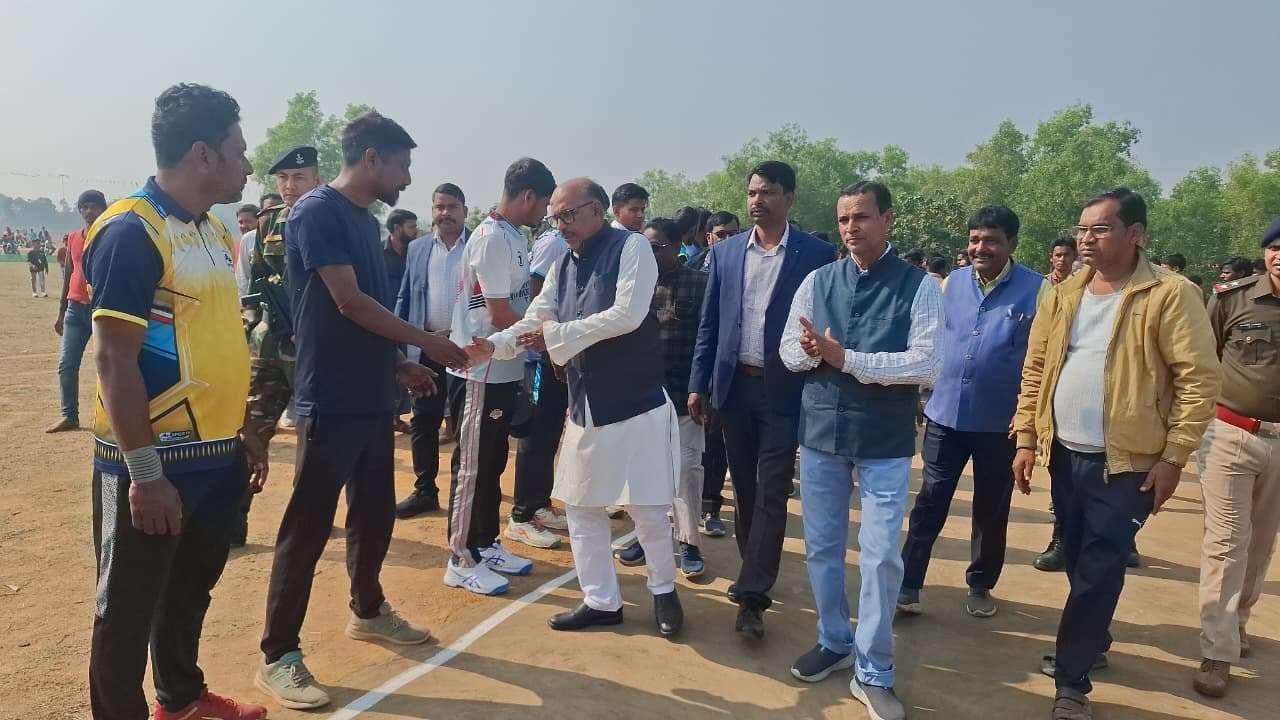 नाला शिबू सोरेन मेमोरियल क्रिकेट टूर्नामेंट शुरू