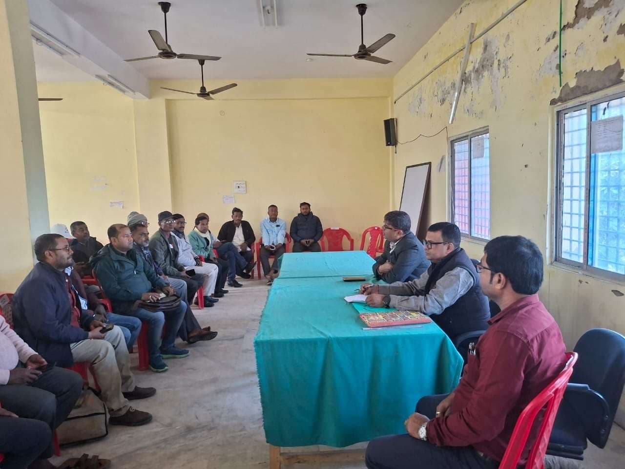 Madhubani News : 24 घंटे के भीतर पेंडिंग डाटा सत्यापित करें: बीडीओ