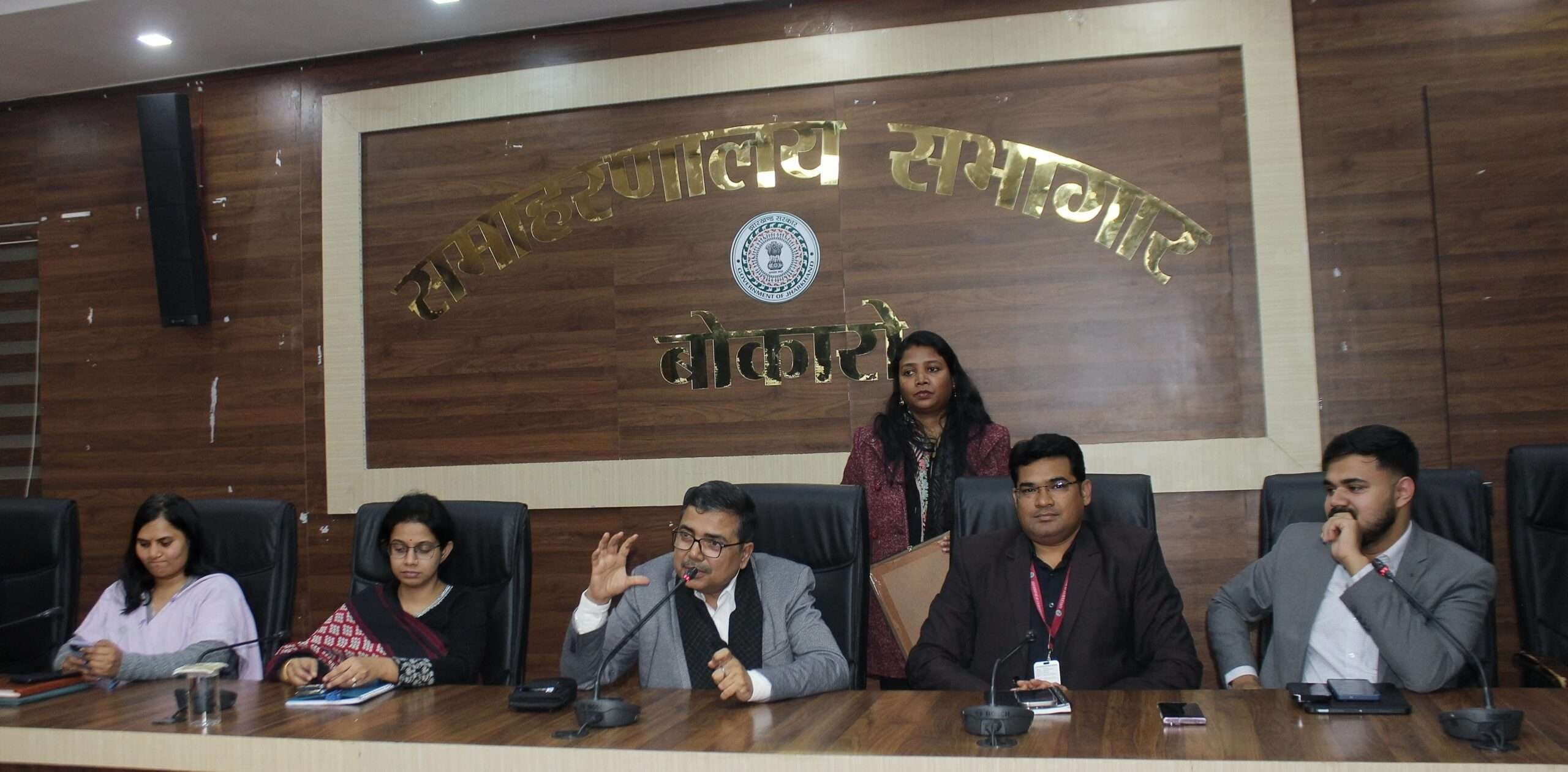 Bokaro News : कोर्ट के मामलों के समाधान में शिथिलता बर्दाश्त नहीं होगी : उपायुक्त