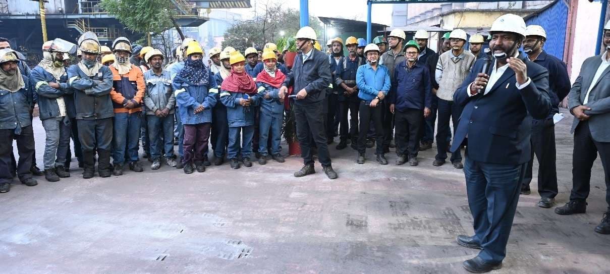 Bokaro News : सुरक्षा उपायों को प्राथमिकता दें कर्मी : अधिशासी निदेशक