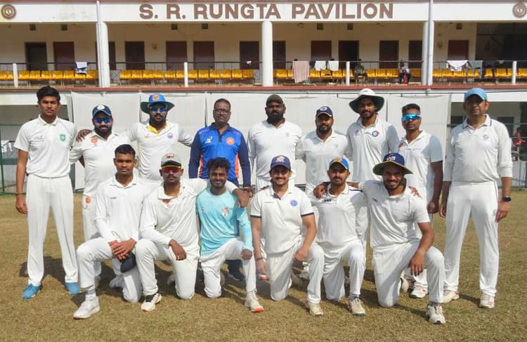 Chaibasa News : सेरसा चक्रधरपुर ने स्टूडेंट क्लब को 6 विकेट से हराया