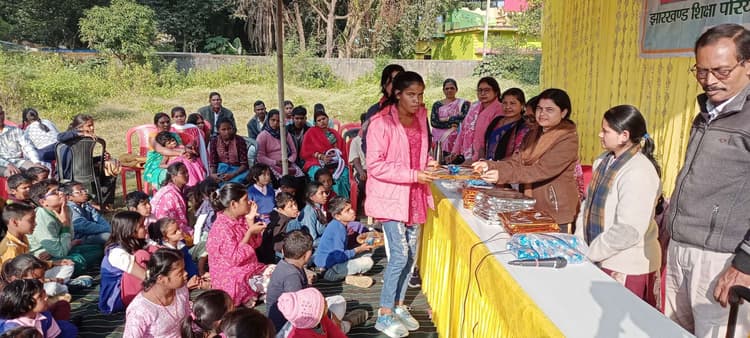 East Singhbhum News : दिव्यांग बच्चों ने दिखाया दम, विजेता पुरस्कृत