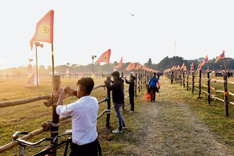 आज पांच लाख लोग एक साथ करेंगे गीता पाठ