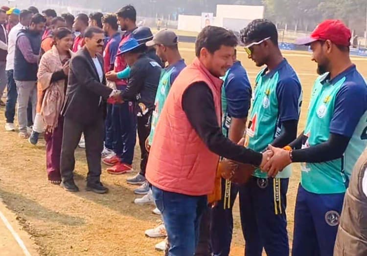 हिंदुस्तान कर्ण ट्रॉफी : मुंगेर व भागलपुर की टीम ने क्वार्टर फाइनल में स्थान किया सुरक्षित