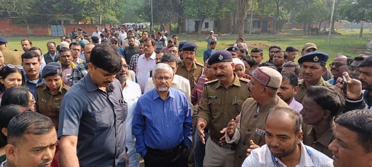 दौलतपुर में हेल्थ यूनिट, रामपुर में बाउंड्री वाल को दुरुस्त करने का महाप्रबंधक ने दिया निर्देश