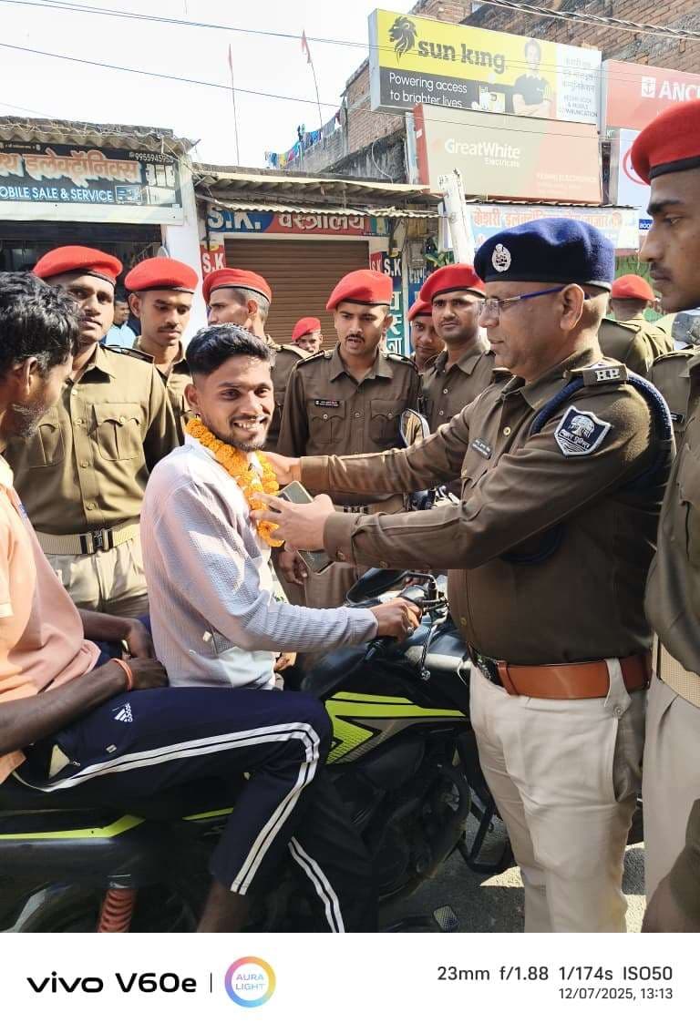 वाहन चालकों से ट्रैफिक नियम पालन करने की अपील