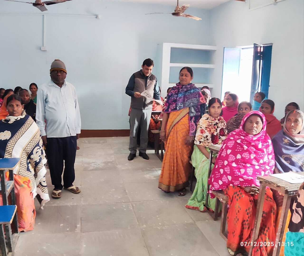 बुनियादी साक्षरता महापरीक्षा में 2348 नव साक्षर हुए शामिल