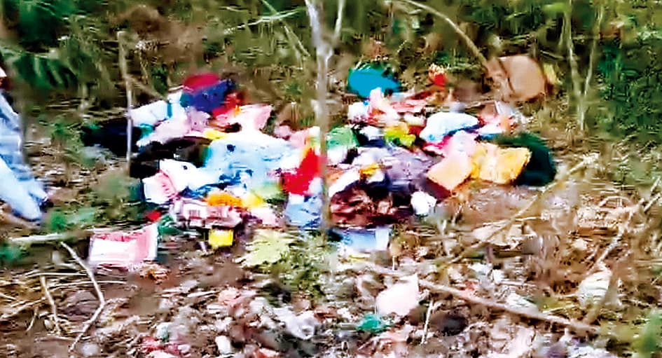 Gaya News : मध्य प्रदेश से आये श्रद्धालुओं की बस से उड़ाये 85 हजार रुपये व गहने