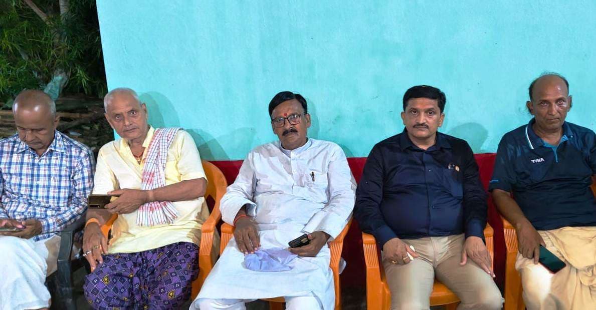 धान खरीद में बिचौलियों की भूमिका पर किसानों ने जतायी नाराजगी