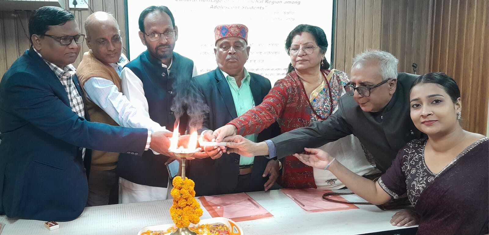 Madhubani News : मिथिला के लोक कला विषय पर सेमिनार आयोजित