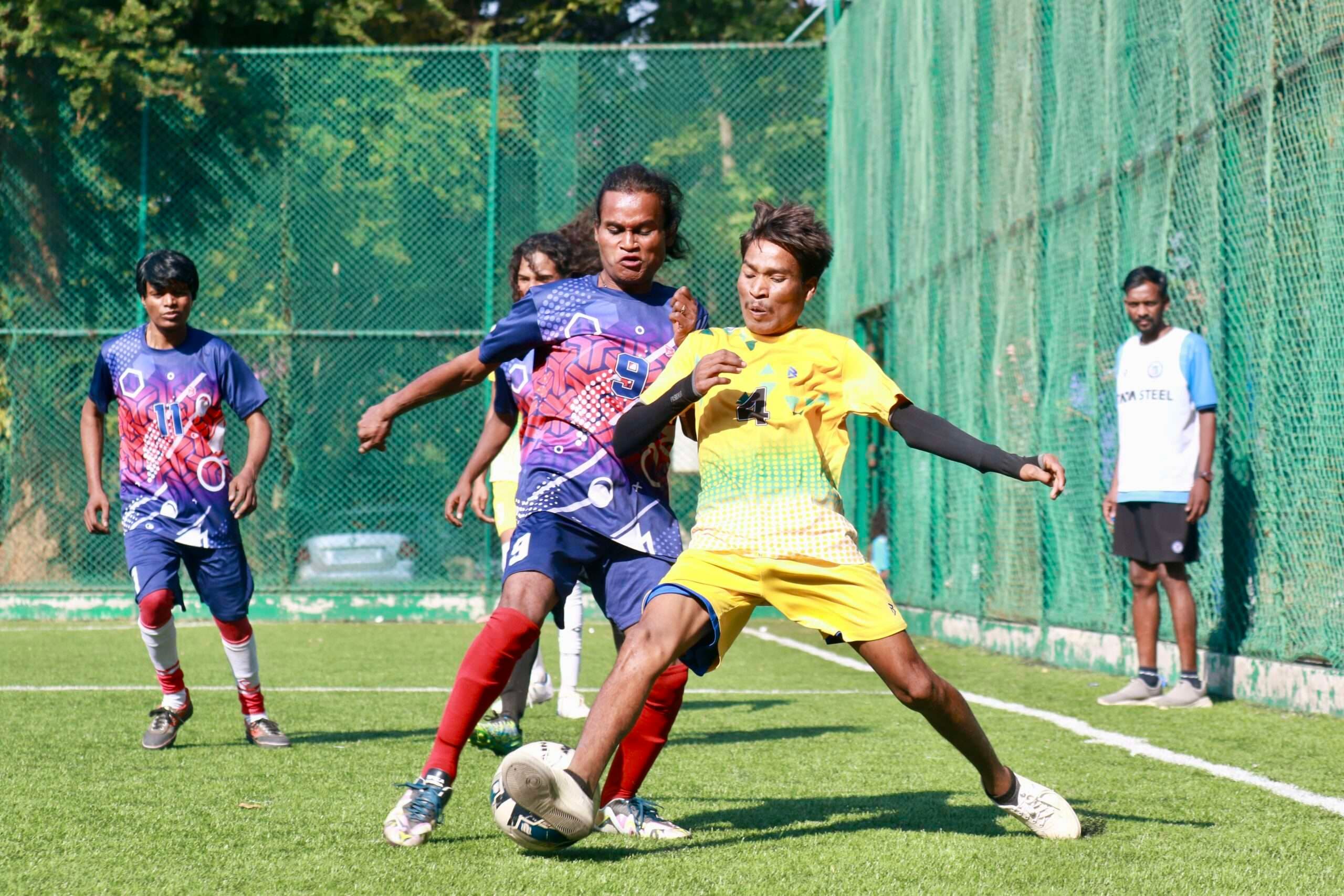 Transgender football league at jrd sports complex : फुटबॉल मैदान में दिखा ट्रांसजेंडरों का जोश