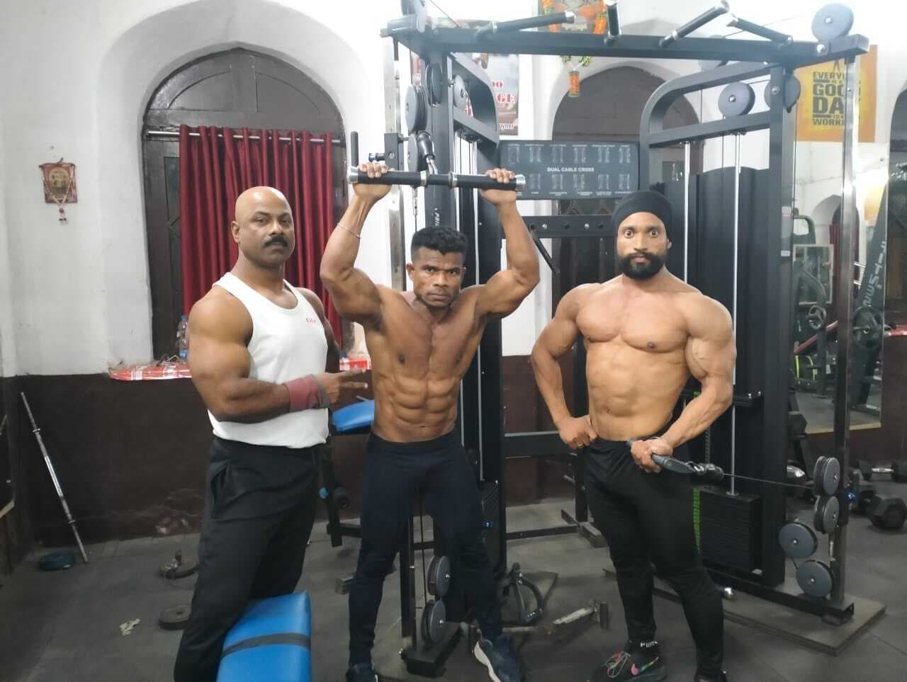 Chaibasa News : आज होगा बॉडी वेट, कल से शारीरिक सौष्ठव का प्रदर्शन करेंगे 141 बॉडी बिल्डर