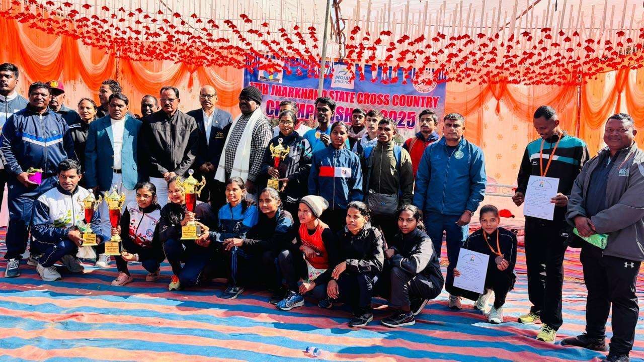 Chaibasa News : क्रॉस कंट्री में पश्चिमी सिंहभूम की महिला टीम ओवरऑल चैंपियन