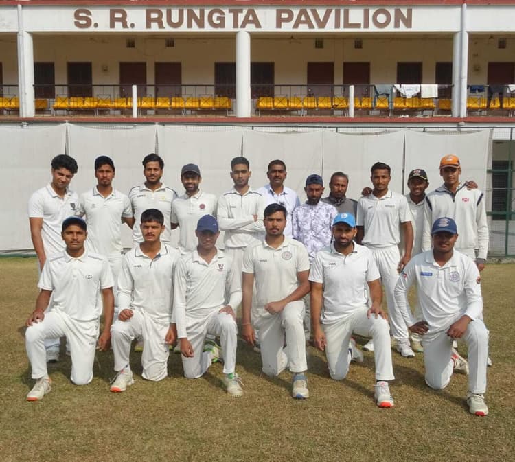 Chaibasa News : यंग झारखंड ने स्टूडेंट क्लब को 183 रनों से हराया