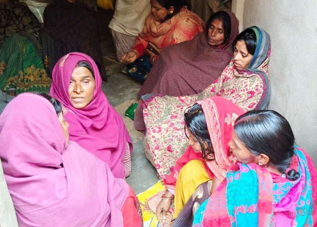 लीड.....घर के बाहर खेल रहा था दिव्यांश, अज्ञात ने खाने के लिए दिया लड्डू