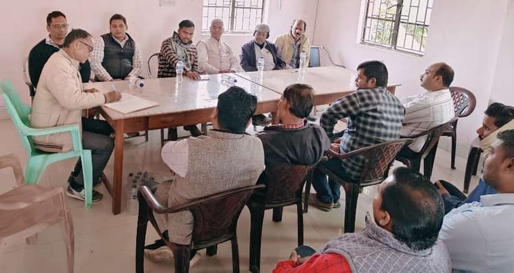 ई किसान भवन में उर्वरक निगरानी समिति की बैठक आयोजित