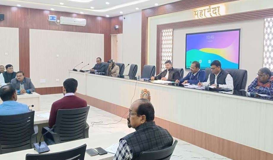 प्राथमिकता व निर्धारित समय सीमा के अंदर मामलों का करें निष्पादन : डीएम