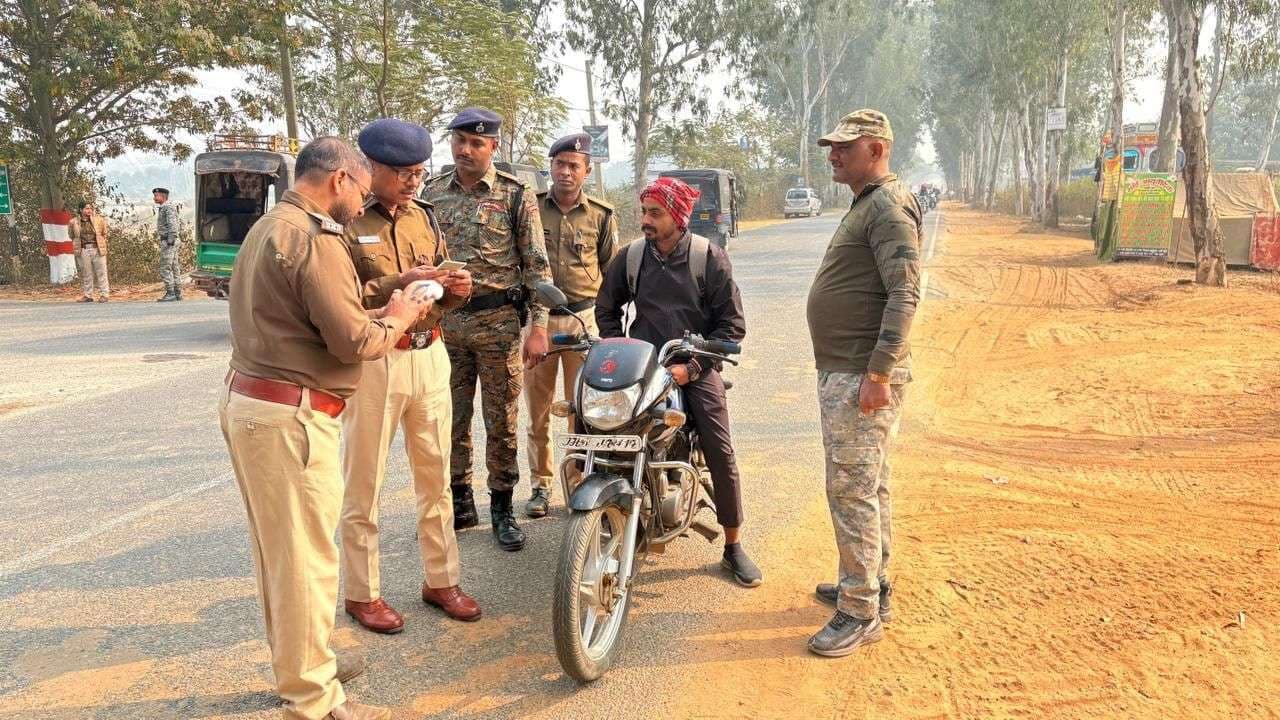 वाहन चेकिंग अभियान में 1.25 लाख की वसूली,