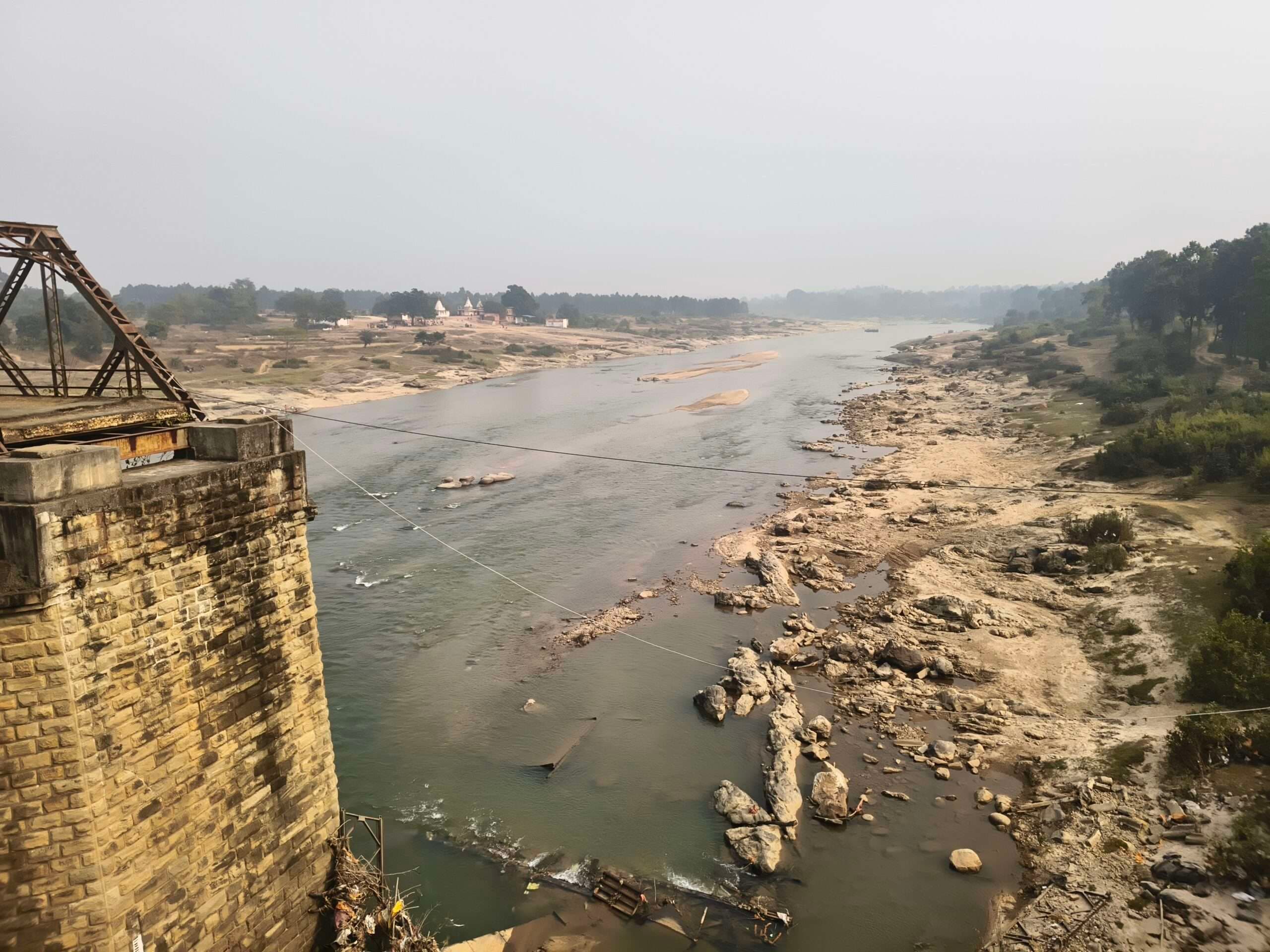 Giridih News :दिसंबर शुरू होते ही बराकर नदी तट पर बढ़ने लगी रौनक