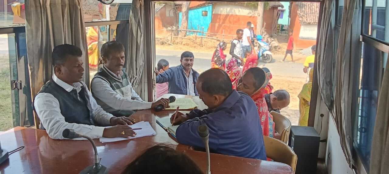 Seraikela Kharsawan News : लोक अदालत व मध्यस्थता से विवादों का सहज समाधान संभव