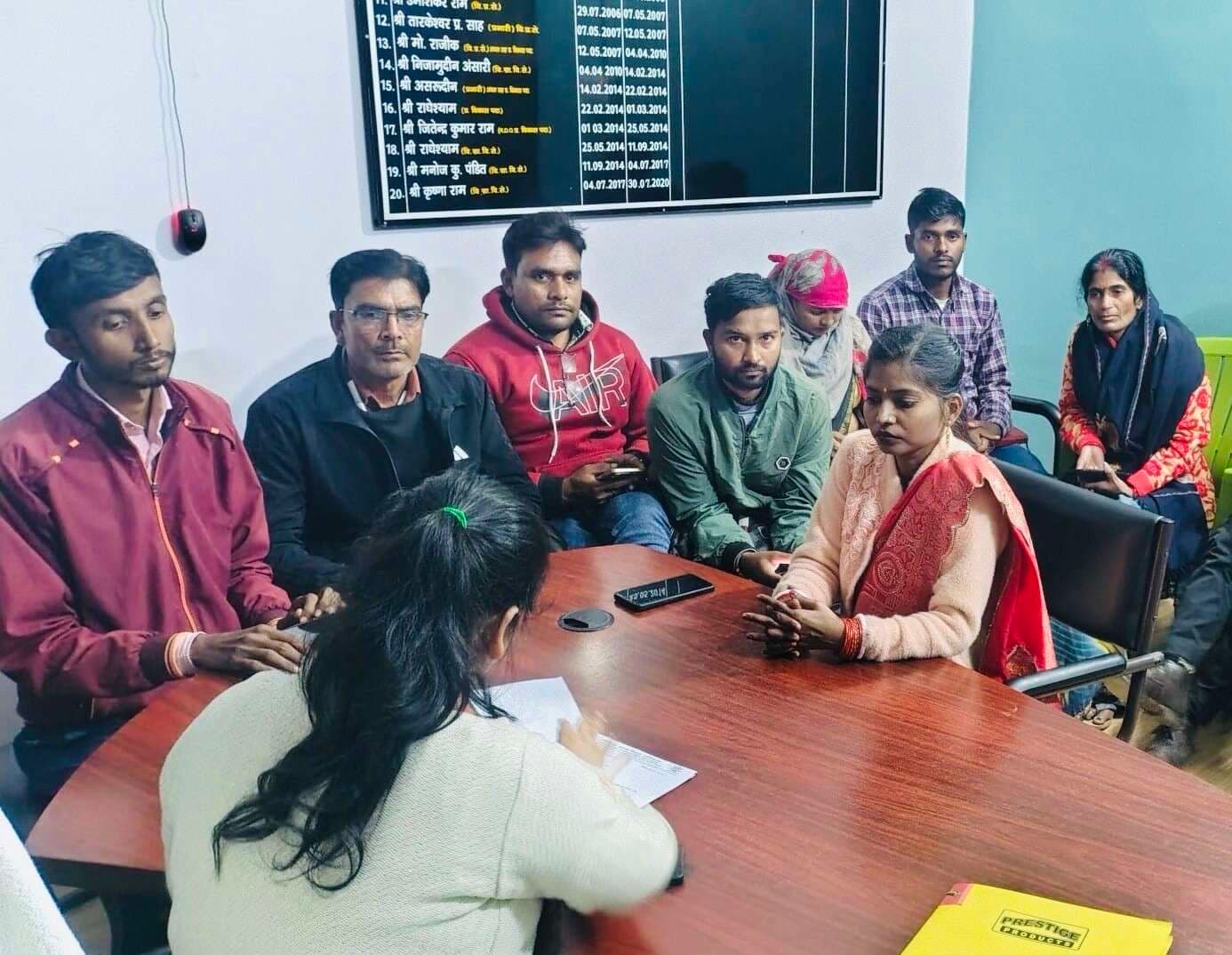 फुलवरिया में कचरा प्रबंधन इकाइयों को तय समय सीमा में पूर्ण करने पर जोर