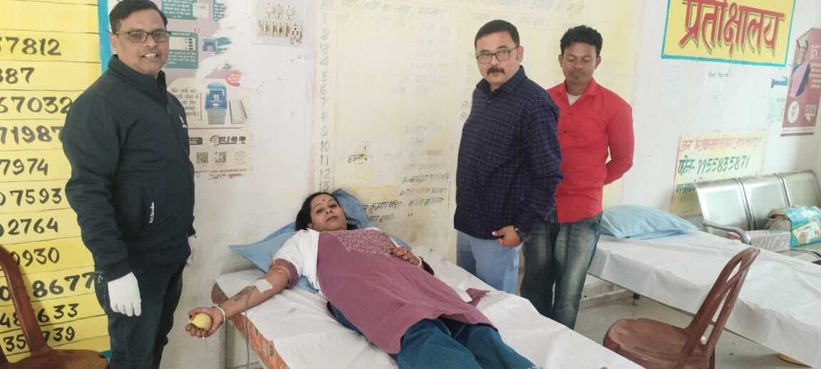 शिविर में 10 यूनिट रक्त किया गया संग्रह