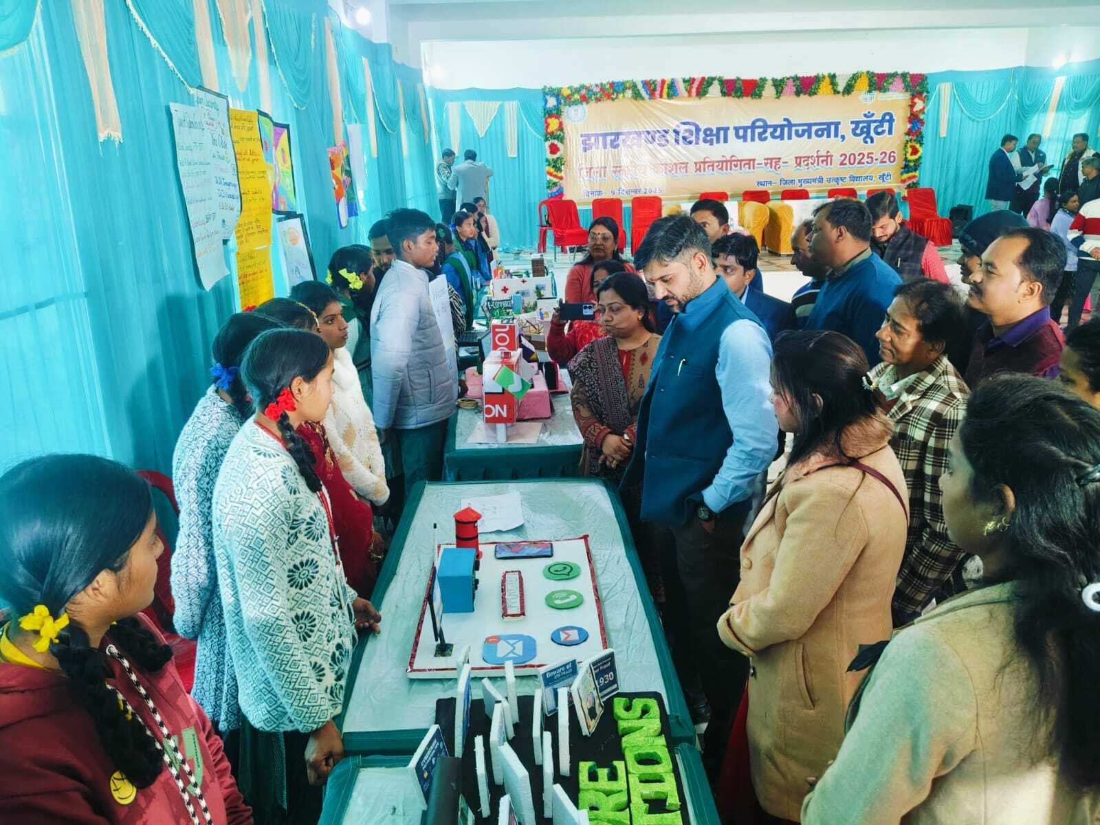 मॉडलों को राज्य स्तरीय प्रतियोगिता में भी प्रदर्शित करें : डीडीसी