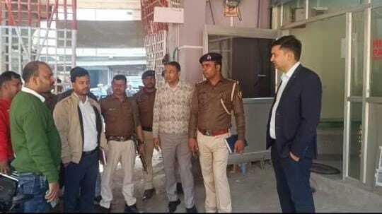 एक नर्सिंग होम समेत सात पैथोलॉजी सील