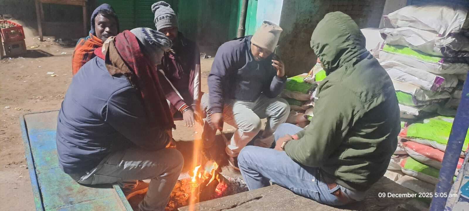 गोड्डा में न्यूनतम तापमान हुआ 11.7 डिग्री सेल्सियस, घरों में दुबके लोग