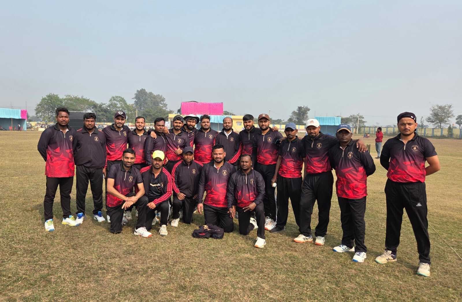 इंटर एरिया क्रिकेट टूर्नामेंट में राजमहल एरिया की टीम बनी चैंपियन