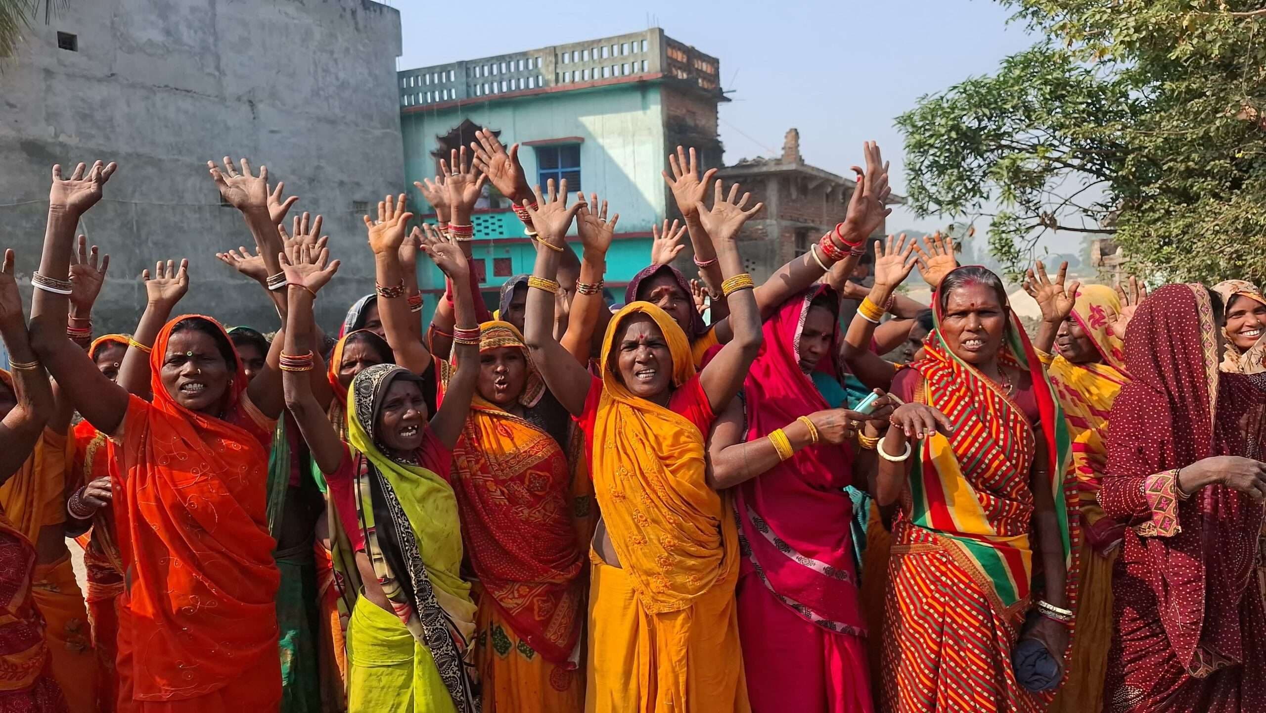 Madhubani News : अतिक्रमण के खिलाफ ग्रामीणों ने जताया रोष