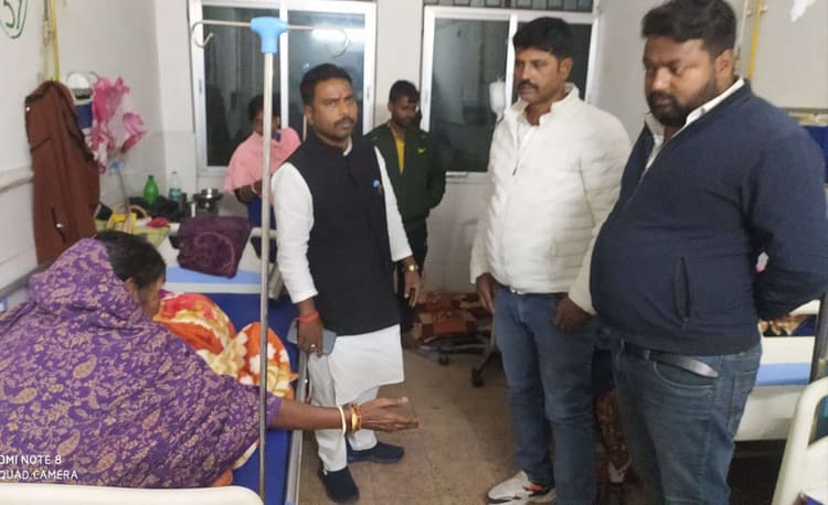 अस्पताल उपाधीक्षक व प्रबंधक व्यवस्था में लाएं सुधार