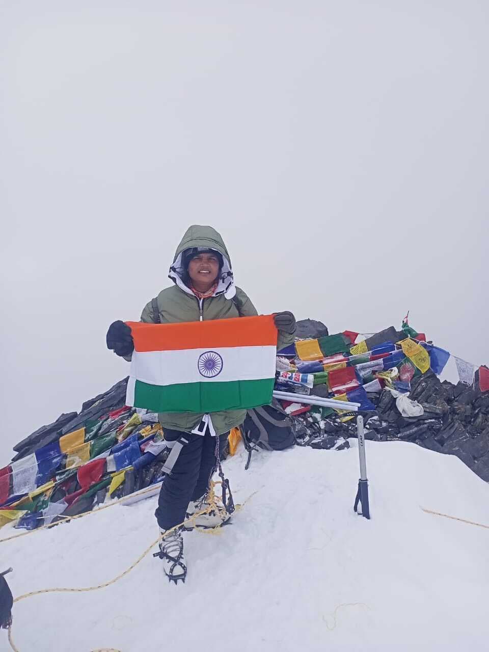 मलयपुर की बेटी निशु सिंह ने पर्वत दिवस पर पर्वतों के संरक्षण का दिया संदेश