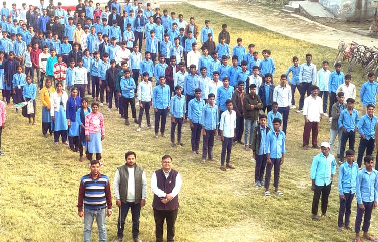 छात्रों ने लिया संकल्प, बालिग होने पर ही करेंगे शादी