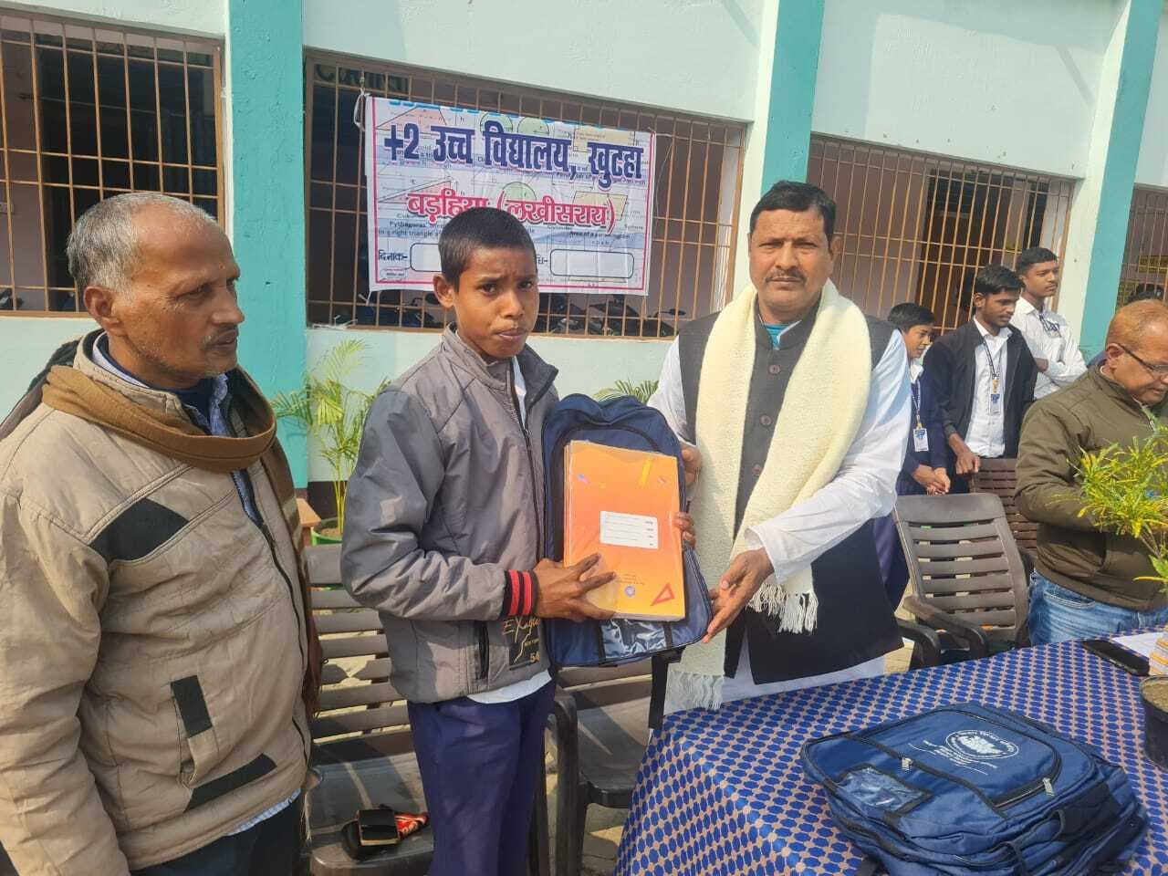 अंतरराष्ट्रीय मानवाधिकार दिवस पर पीएम श्री प्लस टू विद्यालय खुटहा में हुआ कार्यक्रम