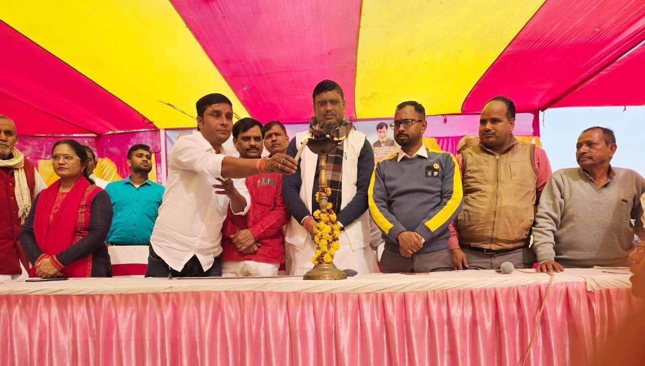 Auranga ad News : जैविक खेती पर दिया गया बल, कुर्सियां दिखी खाली