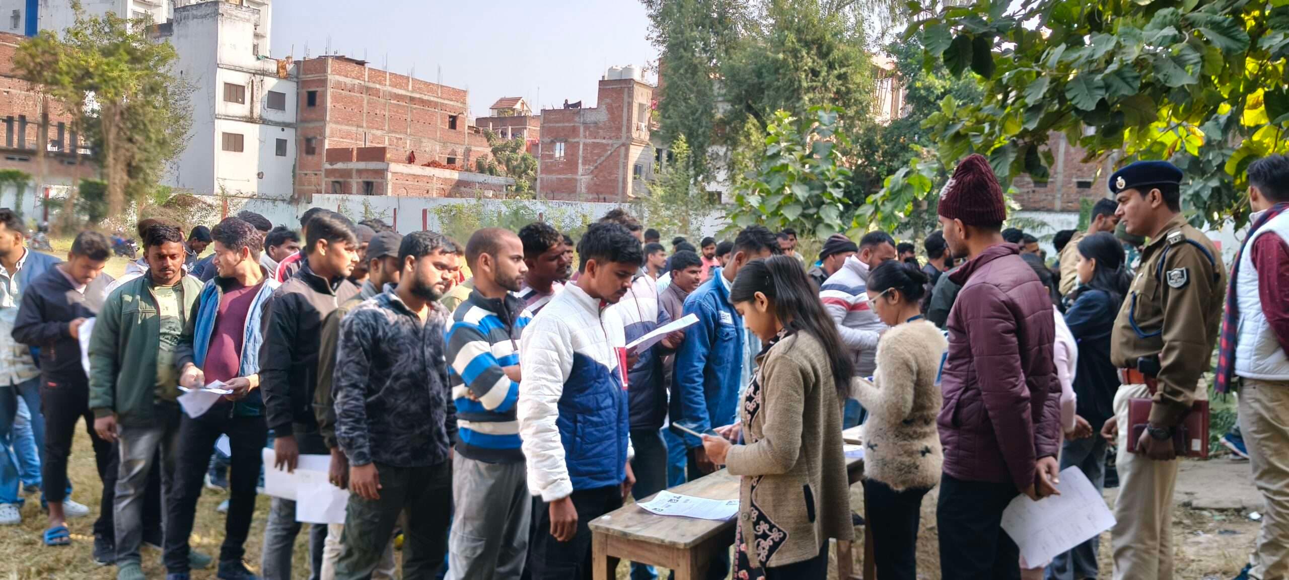 sasaram News : सिपाही भर्ती परीक्षा में 10,610 परीक्षार्थ हुए शामिल, दो किये गये निष्कासित