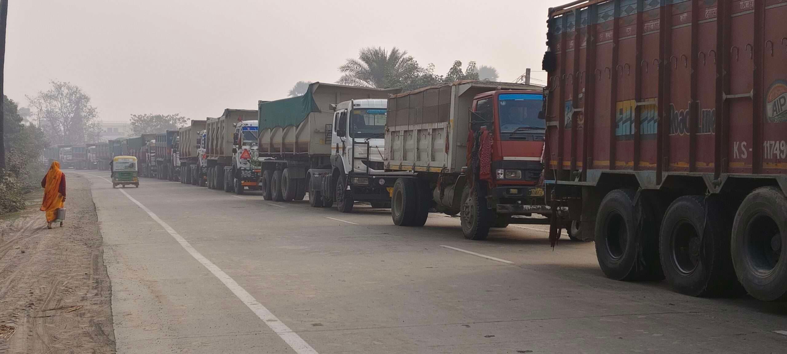 Bhagalpur news घोघा में सात घंटे लगा रहा जाम, लोग परेशान